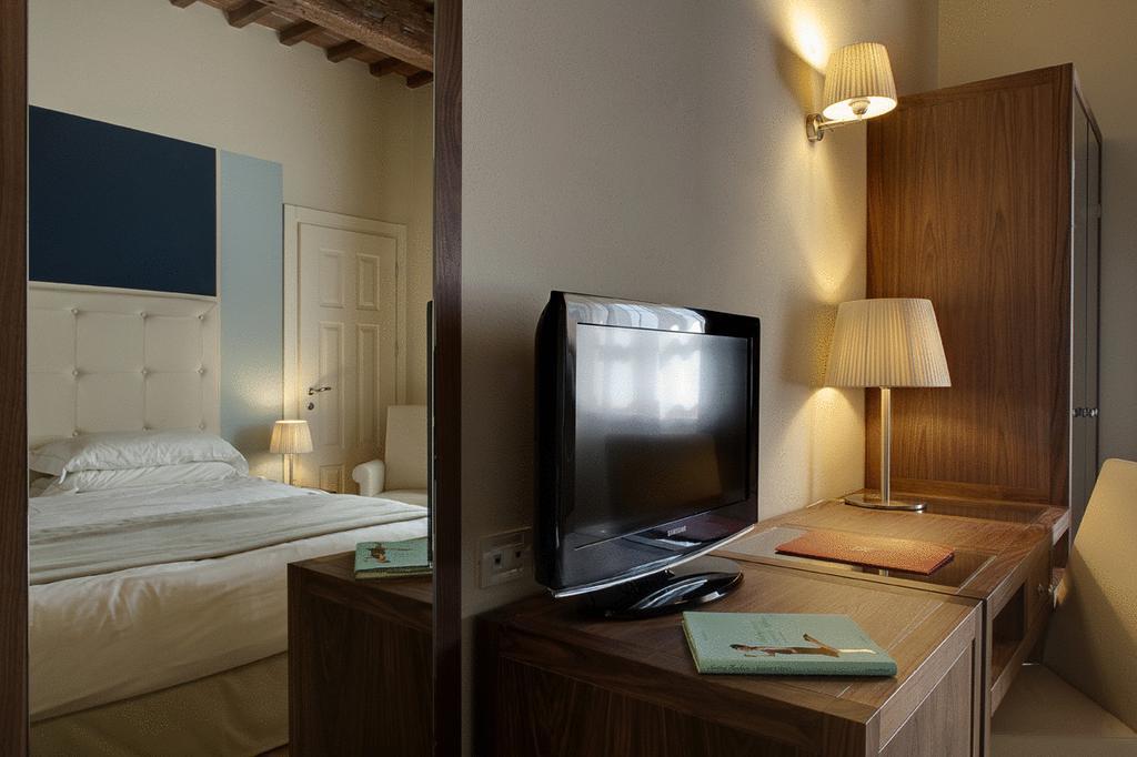 Hotel 500 Firenze كامبي بيسينسيو الغرفة الصورة